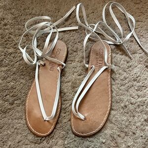 White Schettino di Capri Strappy Flip Flops Like New Fits Like a 10